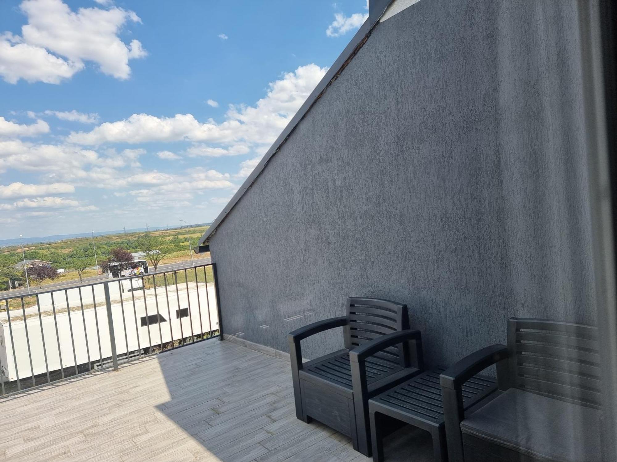 Apart Bun Oradea Pokój zdjęcie